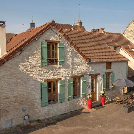 Aupres Du Chateau Tanlay Экстерьер фото