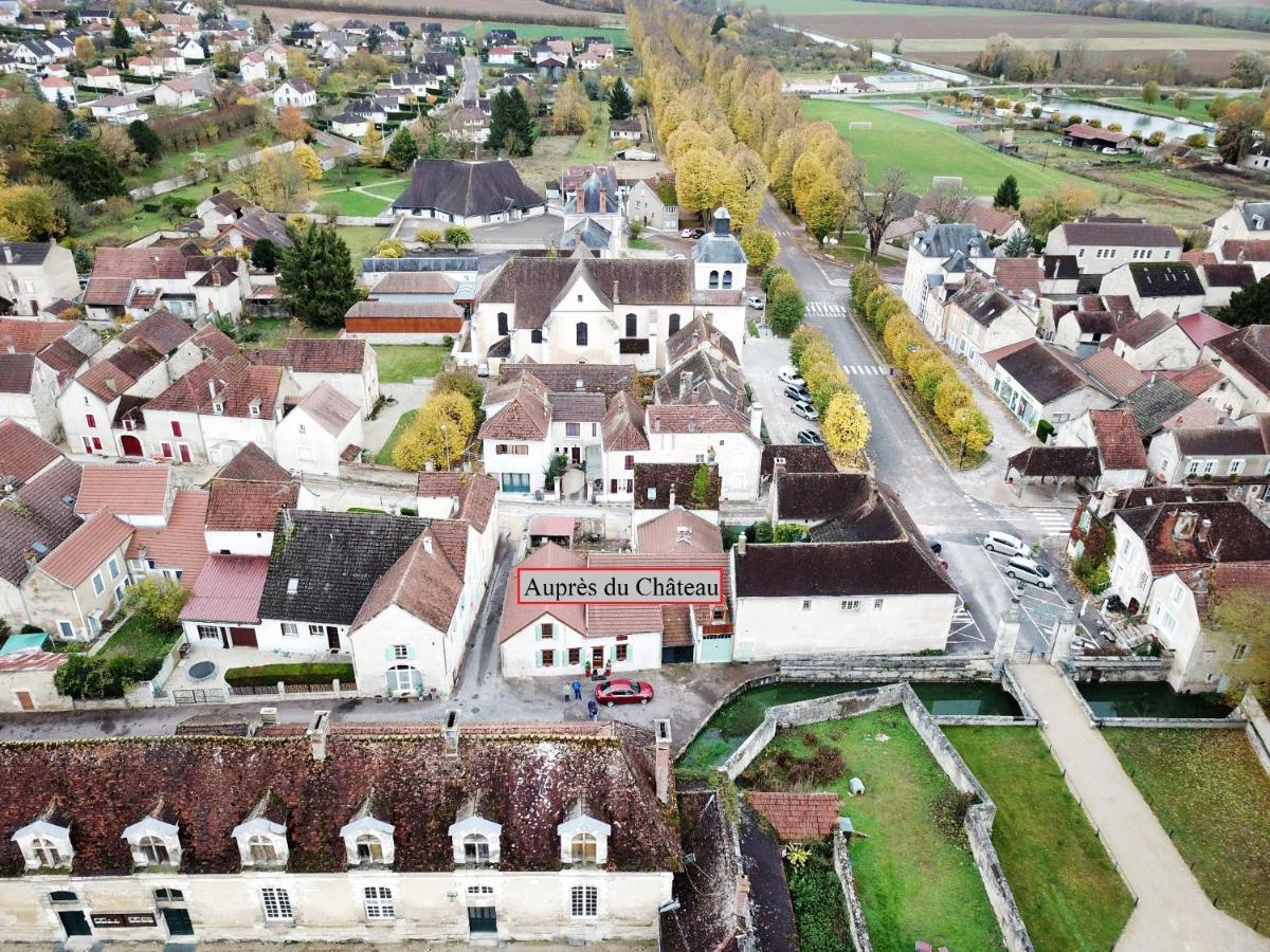 Aupres Du Chateau Tanlay Экстерьер фото