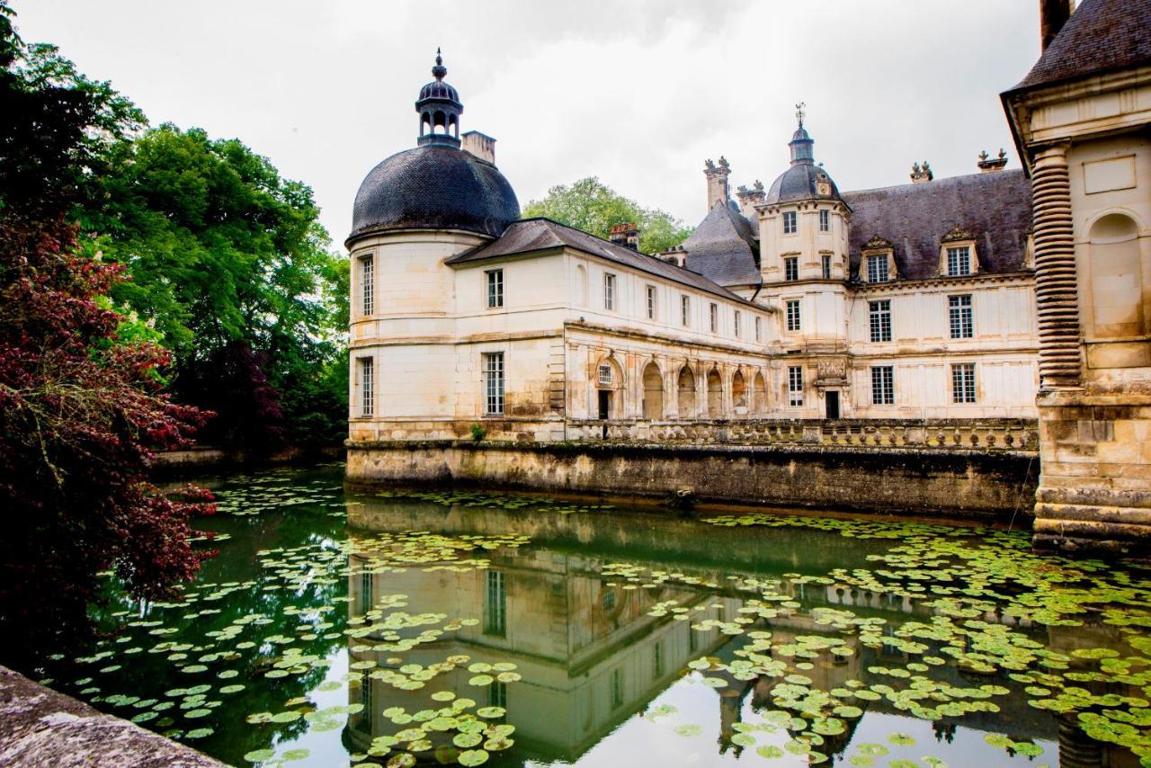 Aupres Du Chateau Tanlay Экстерьер фото